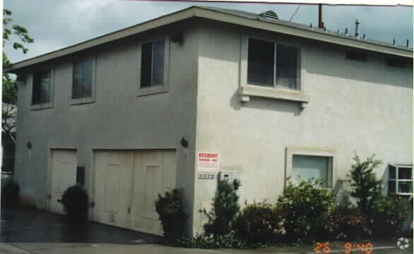 Building Photo - 1172 Sumner Ave
