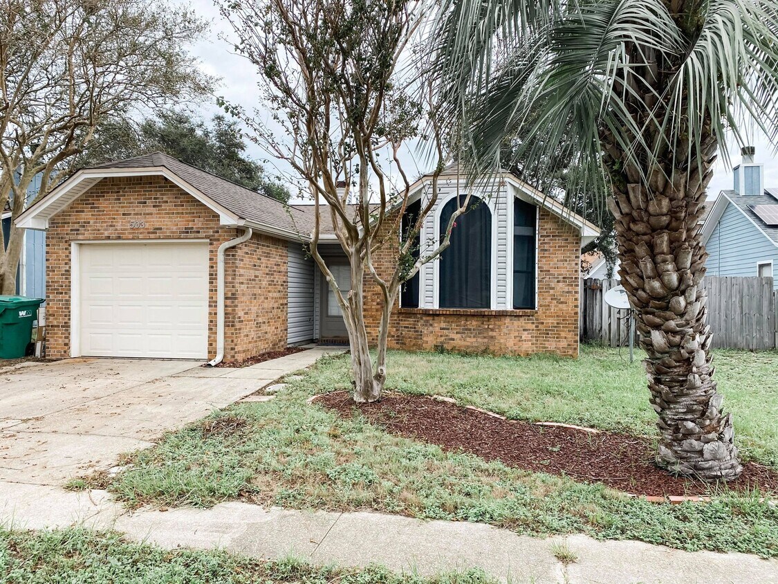 Primary Photo - 503 Woodland Park Cir