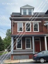 Building Photo - 917 Walnut St