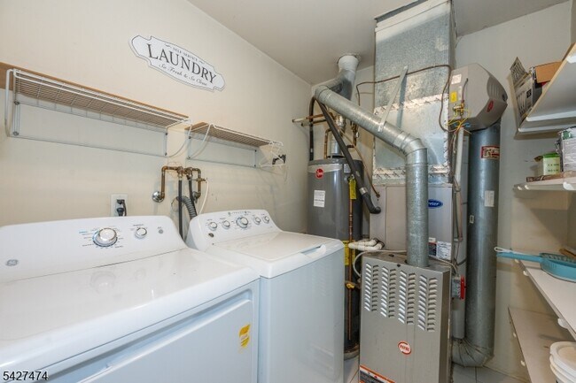 Foto del edificio - 50 W Lindsley Rd