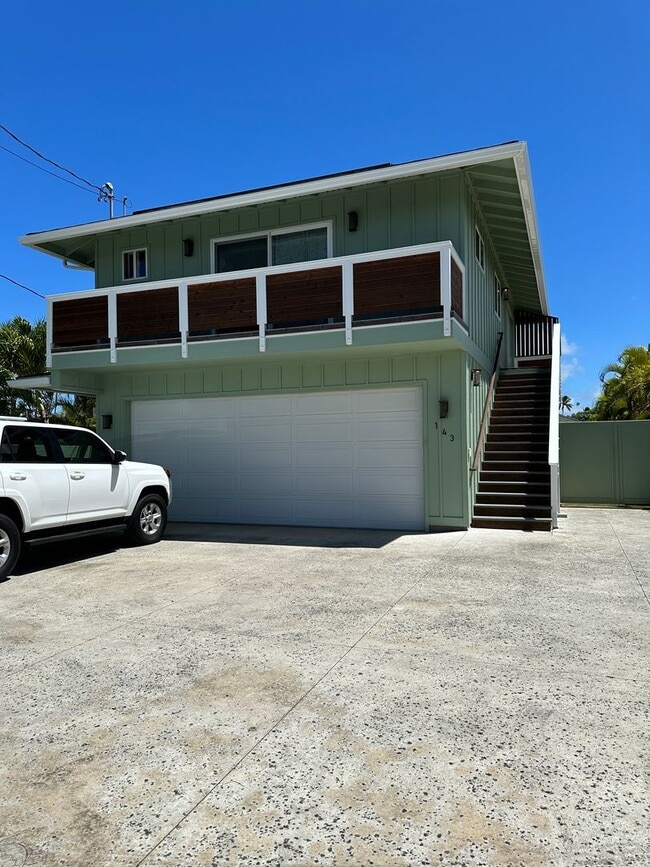 Building Photo - 143 Kaimi St