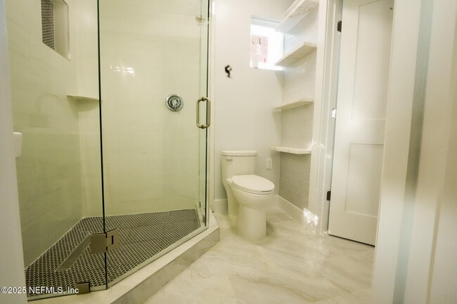 Foto del edificio - 1932 Hubbard St