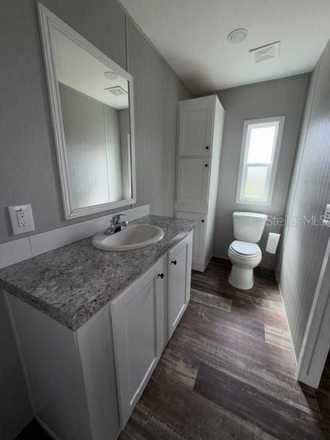 Building Photo - 13422 E Wheeler Rd