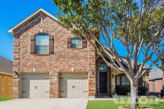 Building Photo - 11821 Basilwood Dr