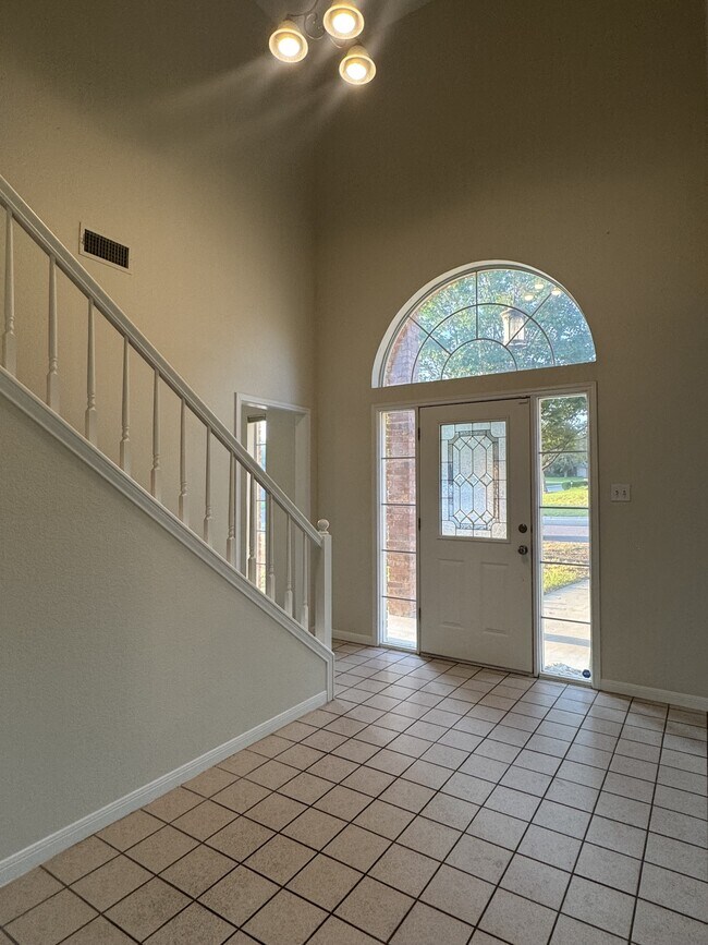 Foto del edificio - 1515 Mountain Laurel Dr