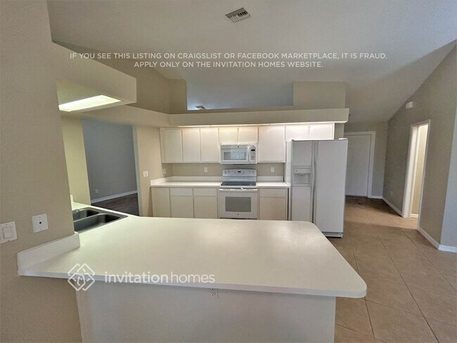 Foto del edificio - 619 SE 18th St