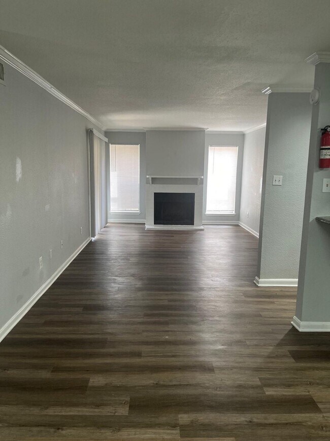 Foto del edificio - 9255 W Sam Houston Pkwy S