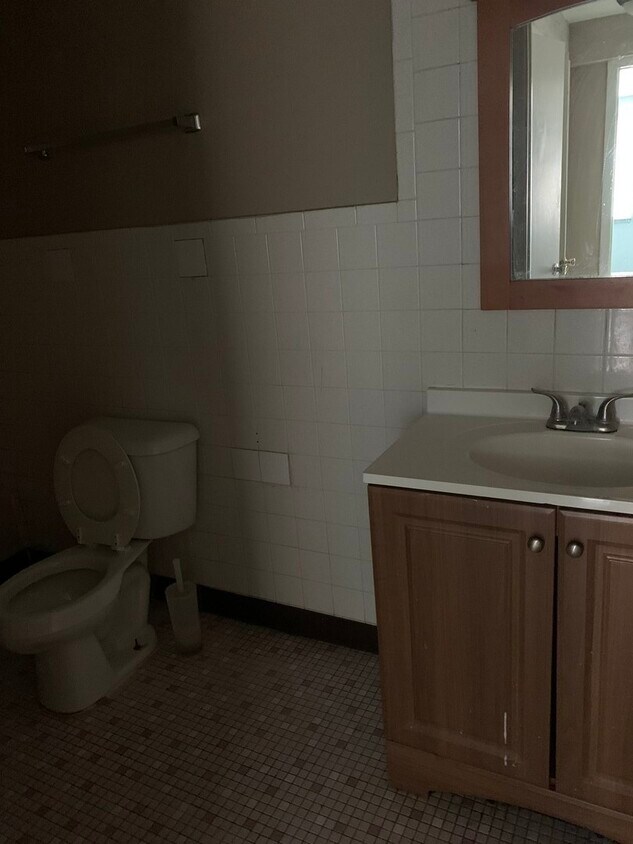 Foto del edificio - 2500 Mark Thomas Ln