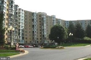 Foto principal - 3310 N Leisure World Blvd