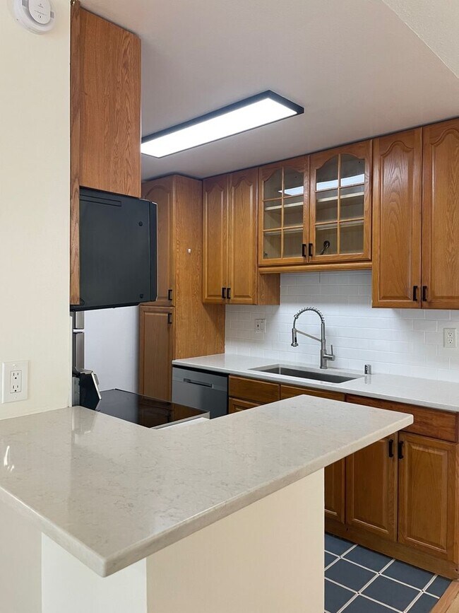 Foto del edificio - 2 bed 2 bath in Stoneybrook Villas
