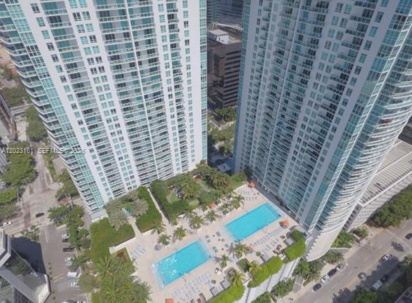 Foto del edificio - 950 Brickell Bay Dr