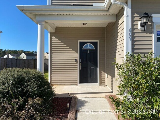 Foto del edificio - 609 Abingdon Ln