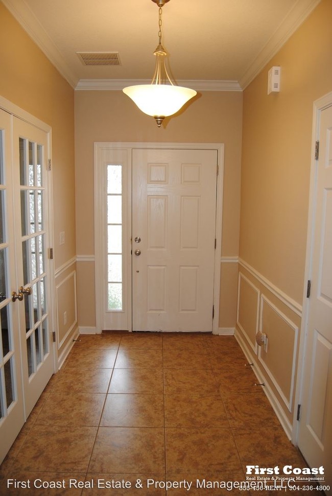 Foto del edificio - 527 Auburn Oaks Rd E