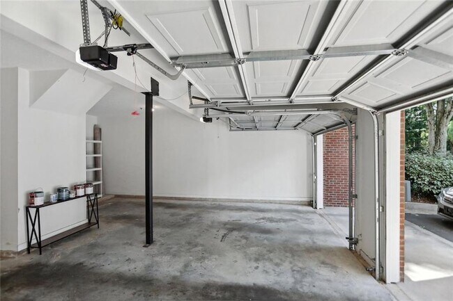 Foto del edificio - 206 Spring Heights Ln