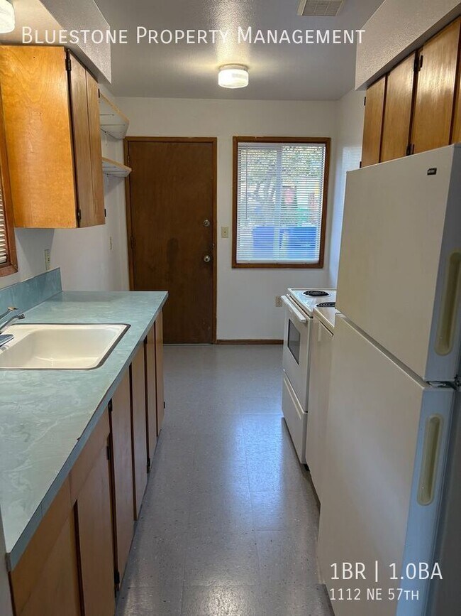 Foto del edificio - 1112 NE 57th-
