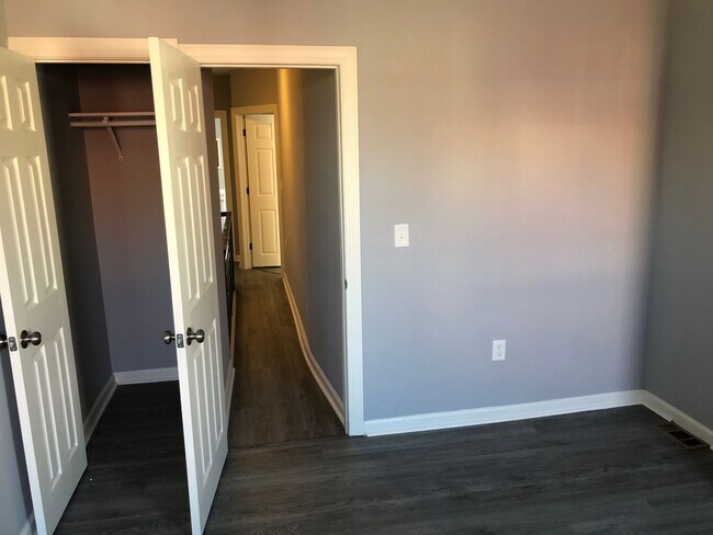 Building Photo - Anika Homes 2 Bedroom