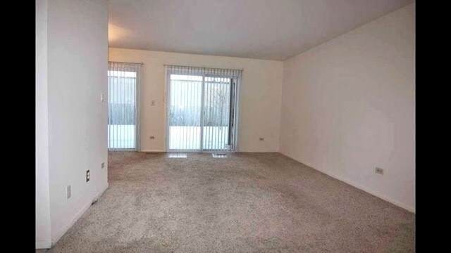 Foto del edificio - 876 Cross Creek Ct