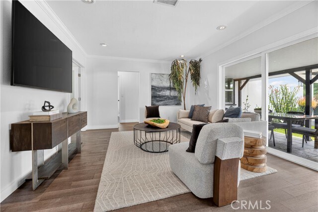 Foto del edificio - 1030 E Oakmont Ave