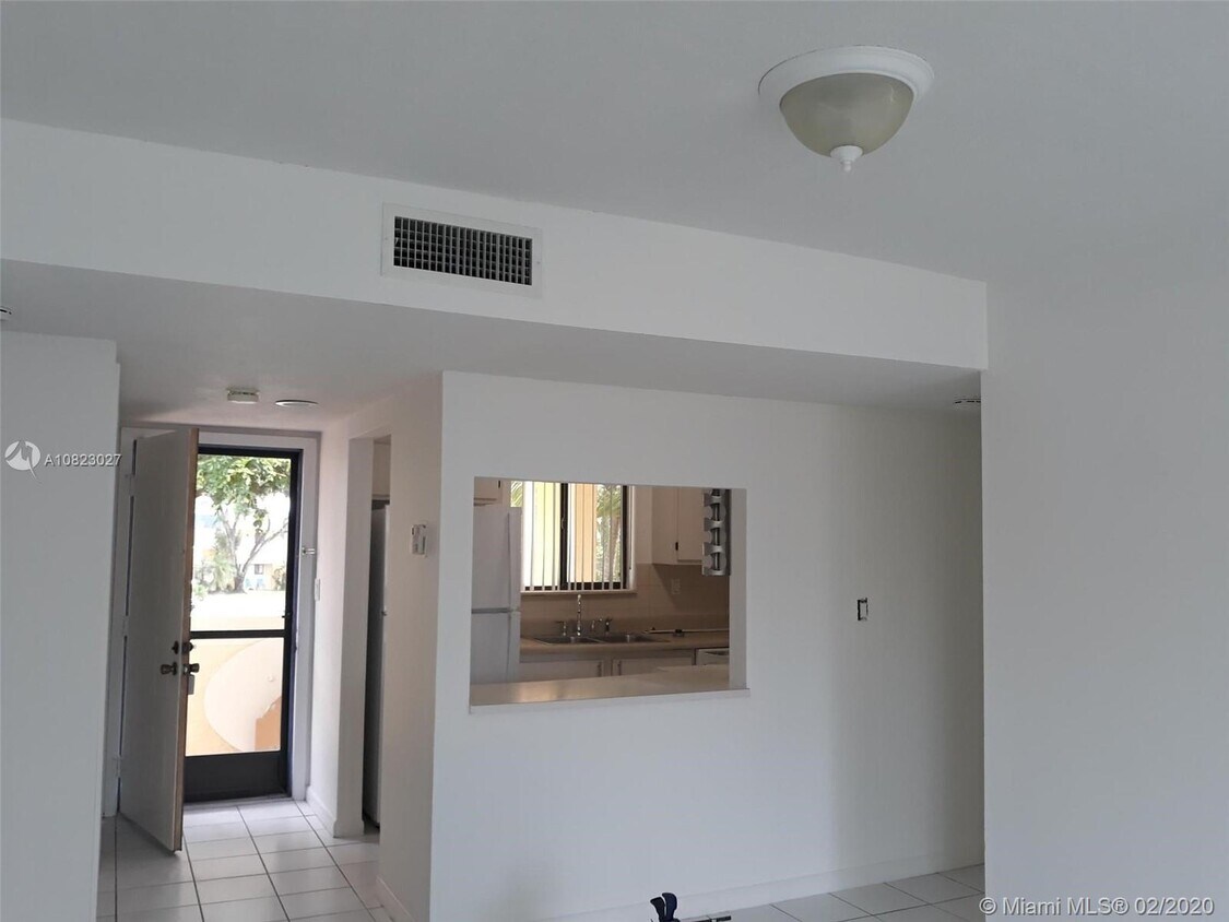 183 Lakeview Dr Unit 205, Weston, FL 33326 Condo for Rent in Weston