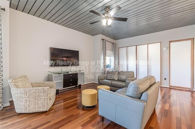 Photo - 620 Glen Iris Dr NE Apartment