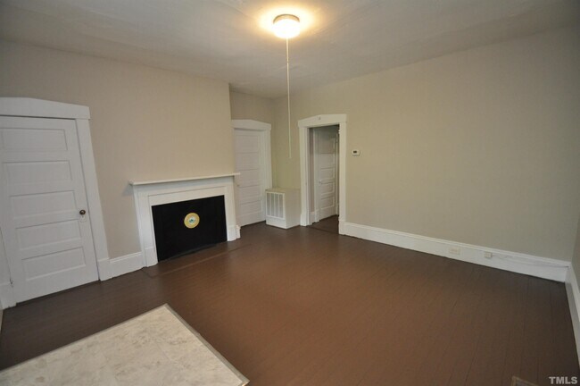 Foto del edificio - 1012 Dorothea Dr