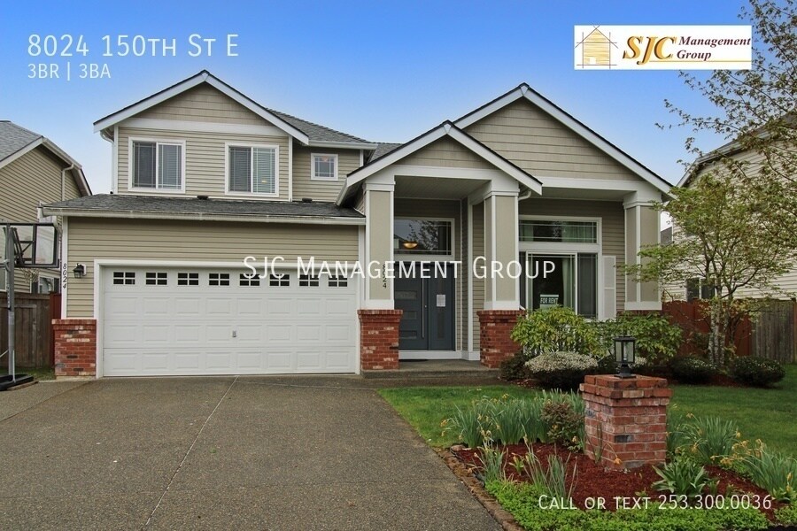 Primary Photo - Three bedroom 2.5 bath with bonus space an...