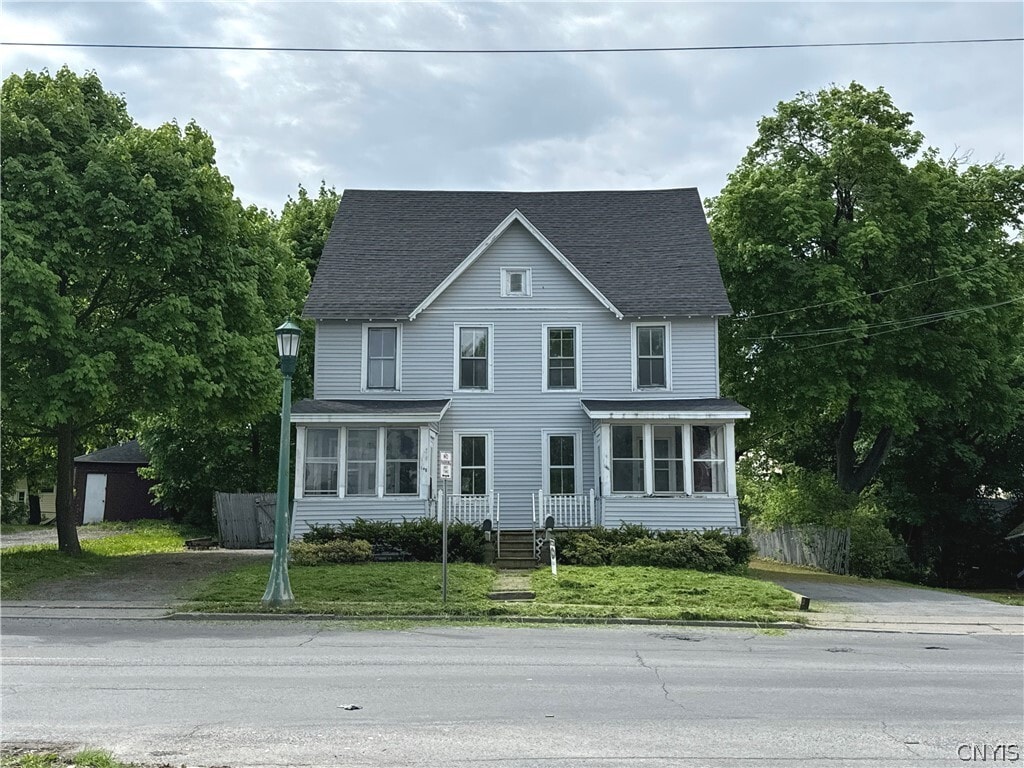 Primary Photo - 148 E Main St
