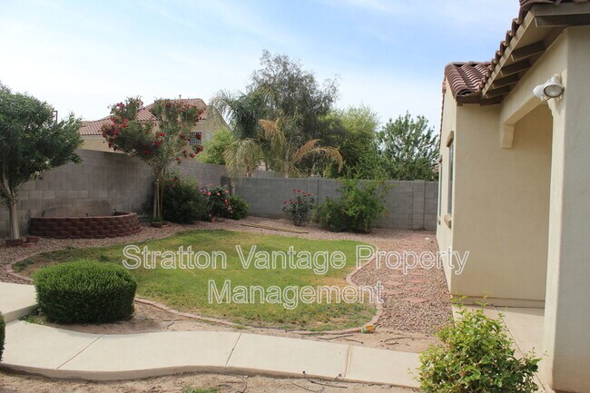 Building Photo - 4927 S Stonecreek Blvd