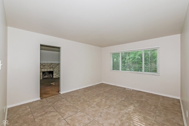 Building Photo - 3131 Acoma Dr