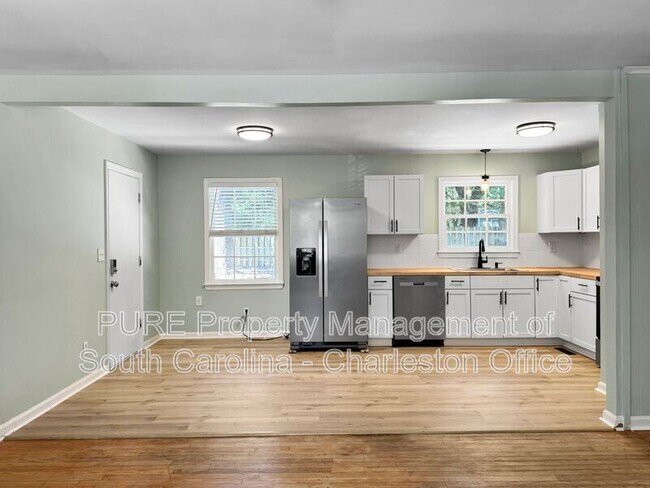 Foto del edificio - 2640 Orchid Ave