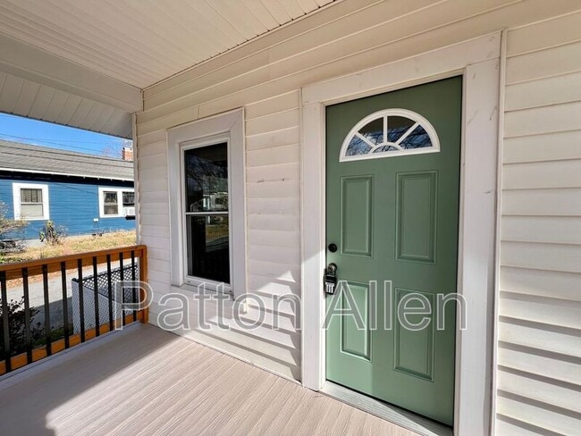 Building Photo - 90 Fairfax Ave