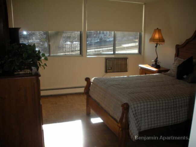 Foto del edificio - 1460 Commonwealth Ave