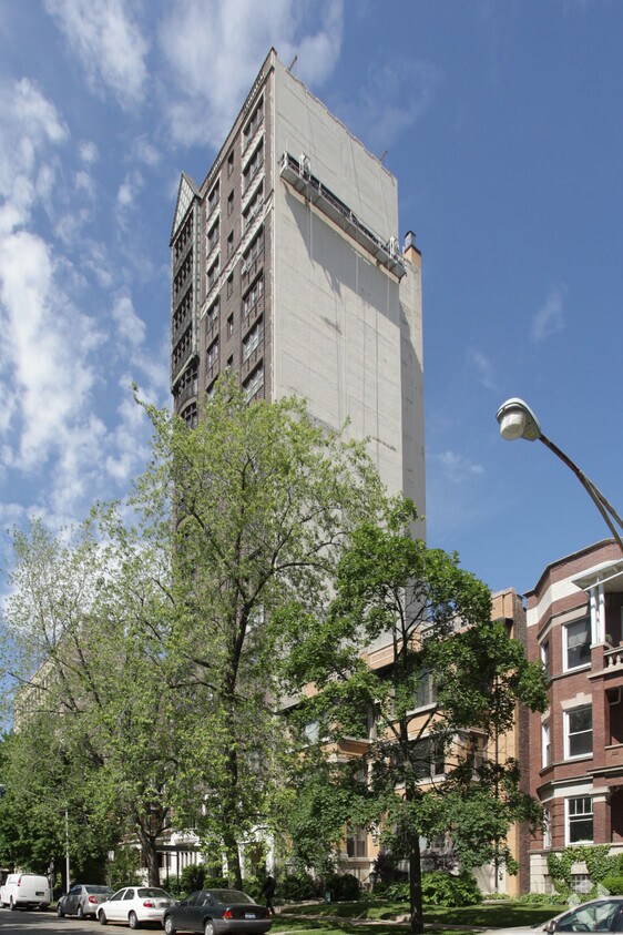 Building Photo - 5421 S Cornell Ave