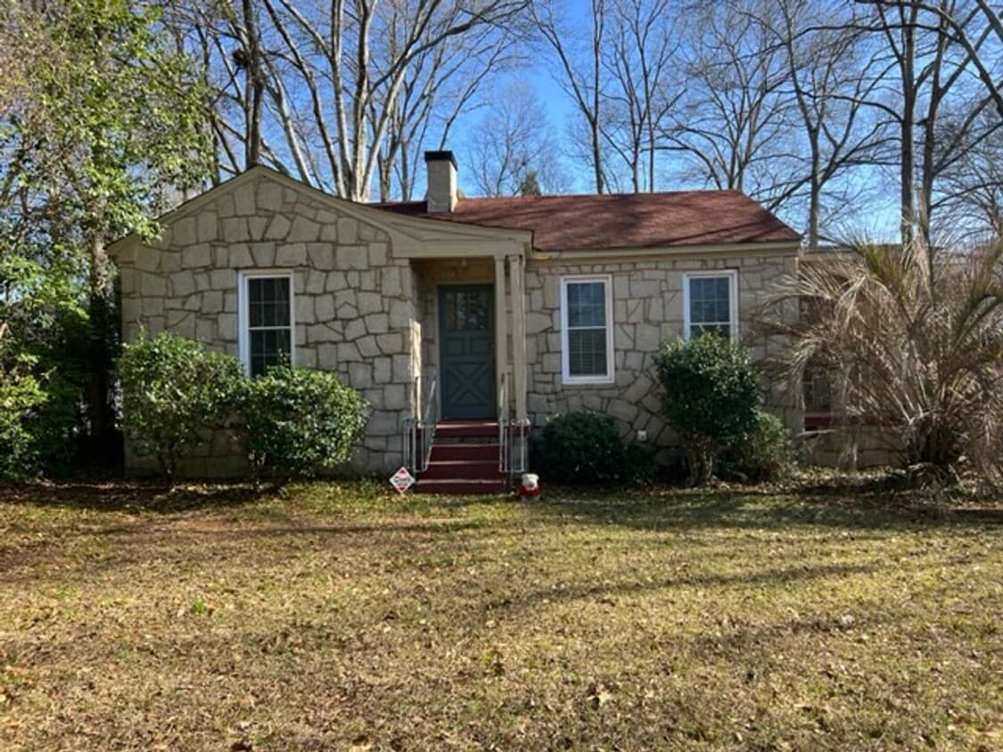 Charming 2 bed 1 bath house in Five-Points! - Charming 2 bed 1 bath house in Five-Points!