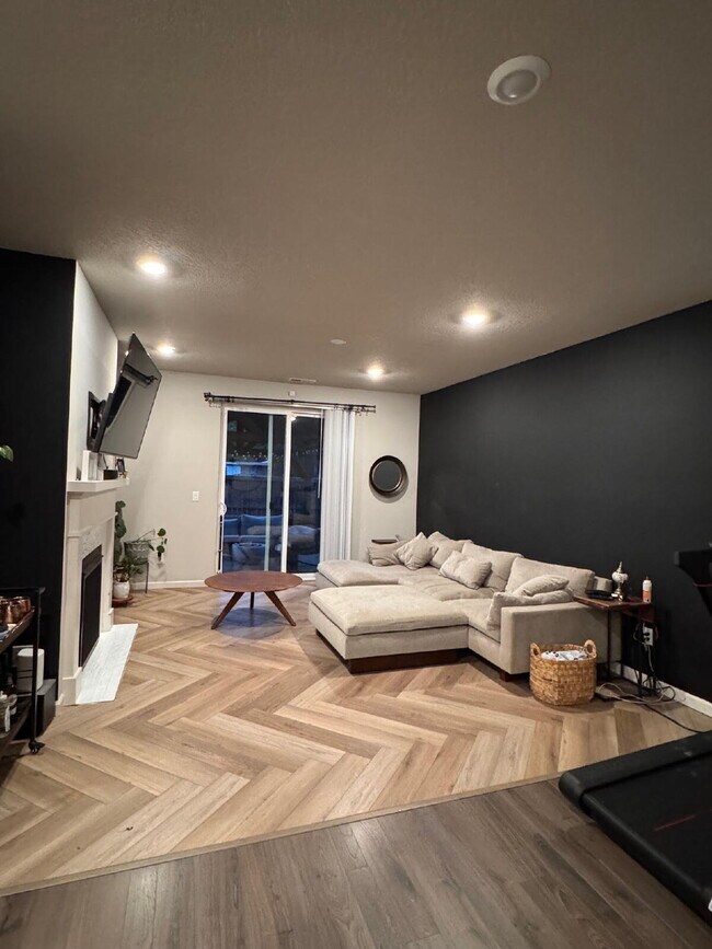 Building Photo - Beautiful Cornelius Home on Corner Lot