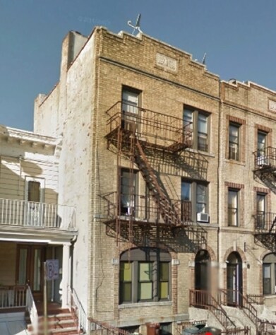 Foto principal - 534 83rd St