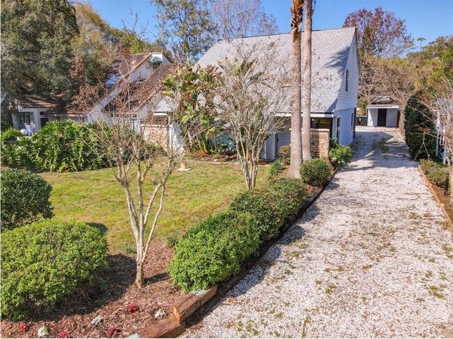 Building Photo - 5329 Blue Grass St