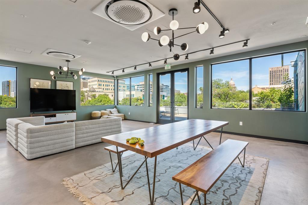Foto principal - 1108 Nueces St