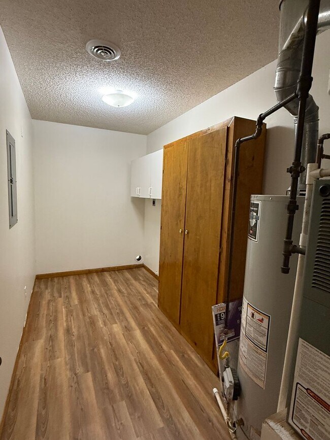 Foto del edificio - 3916 Fox Ridge Dr