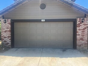 Building Photo - 1808 Tartarian Way