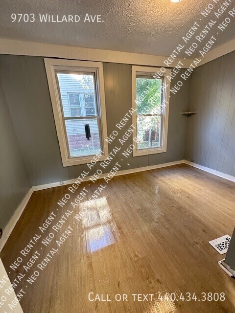 Foto del edificio - 9703 Willard Ave