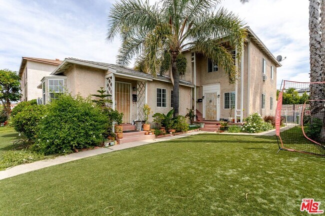 Foto del edificio - 1708 S Crescent Heights Blvd