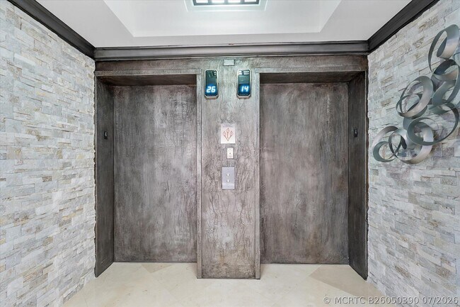 Foto del edificio - 3100 N Ocean Blvd
