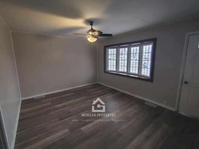 Building Photo - 2724 Seminole Ct