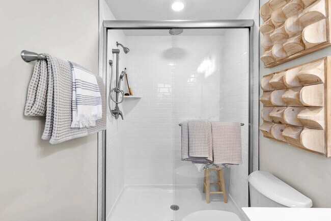 Foto del edificio - 63 Tumblehome Rd