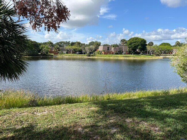 Foto del edificio - 326 Jupiter Lakes Blvd