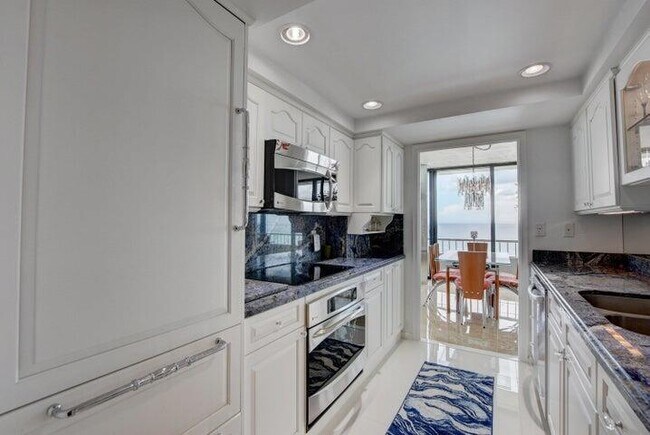 Foto del edificio - 5550 N Ocean Dr