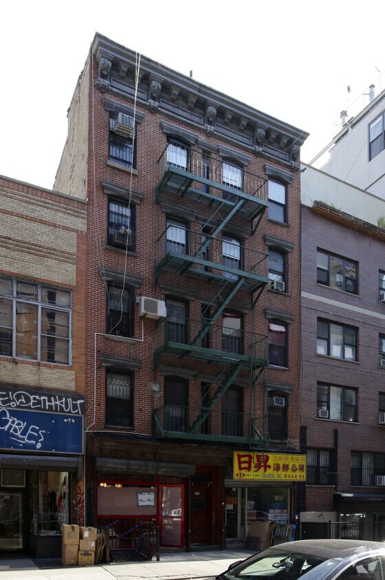 Building Photo - 22 Orchard St
