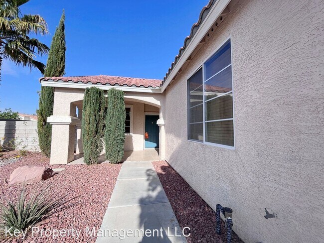 Foto del edificio - 3 br, 3 bath House - 9411 Hennessy Ct