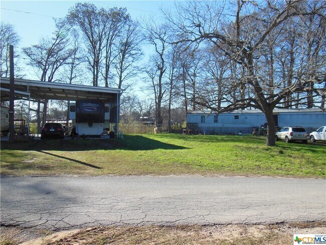 Building Photo - 976 Schumans Beach Rd